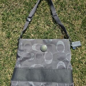 Coach Signature Shoulder Bag (Gray / Silver)